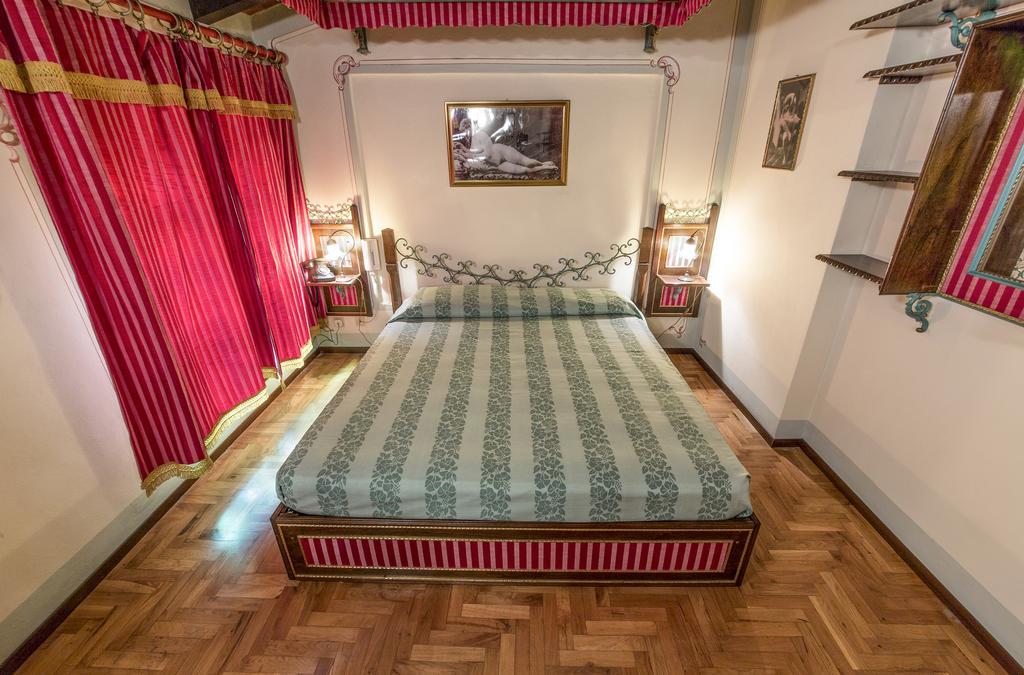 Hotel Villino Della Flanella โมดินา ห้อง รูปภาพ