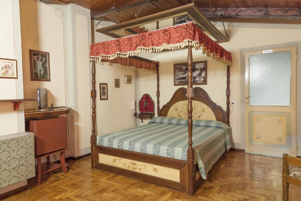 Hotel Villino Della Flanella โมดินา ห้อง รูปภาพ